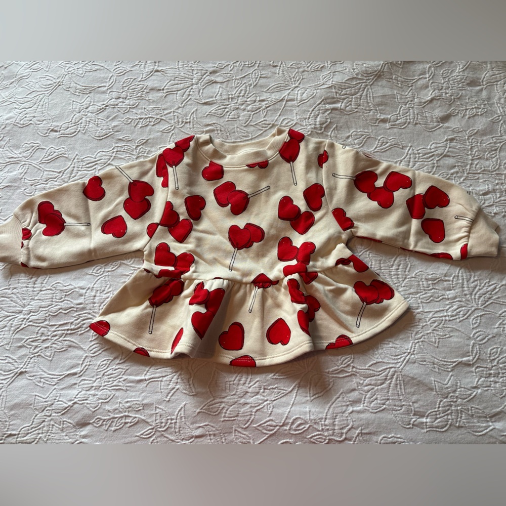 H&M Cream and Red Heart Kids Top